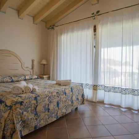 Beautiful Il Giardino Degli Oleandri 1 Bedroom Sleep 4, Extra Child * Liscia di Vacca