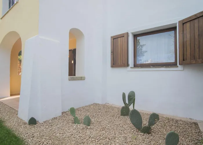 Beautiful Il Giardino Degli Oleandri 1 Bedroom Sleep 4, Extra Child Apartamento