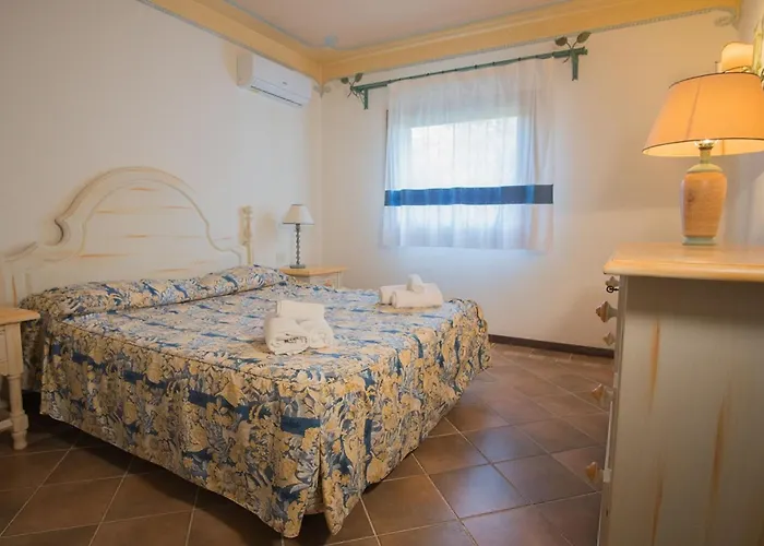 Beautiful Il Giardino Degli Oleandri 1 Bedroom Sleep 4, Extra Child Liscia di Vacca