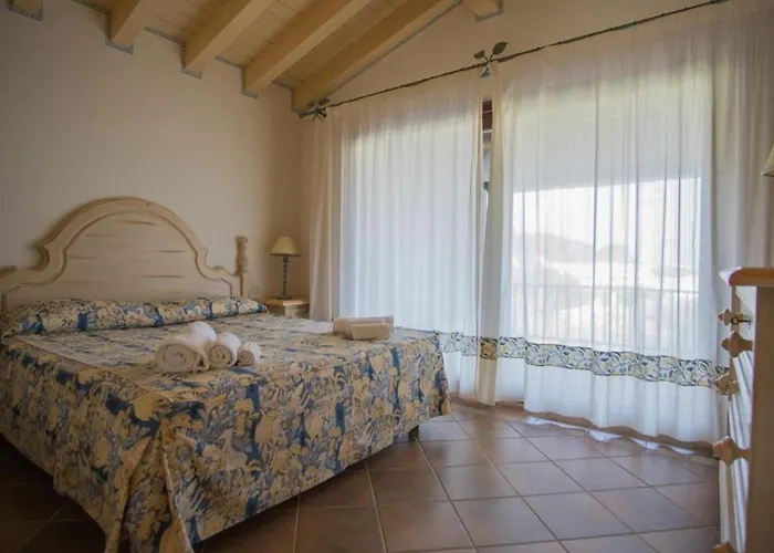 Beautiful Il Giardino Degli Oleandri 1 Bedroom Sleep 4, Extra Child * Liscia di Vacca